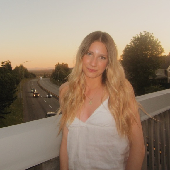 Meet your Posher, Marley - Picture 1 of 1